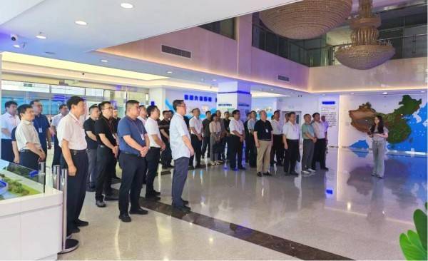 天津市委党校局级干部进修班(第144期)赴市地震局开展党日活动