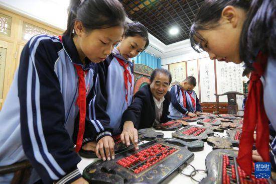 非遗珠算 指尖传承